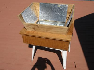 Wooden box solar oven
