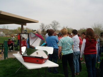 parabolic solar cooker