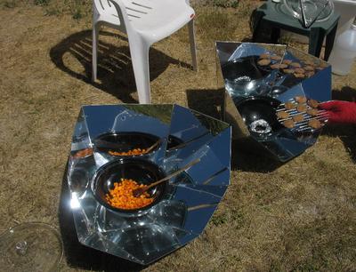 Hot Pots with Carrots and Flat Bread