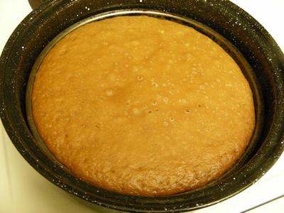 the basic cake, cooked inside the black granite wear pot in cake pan