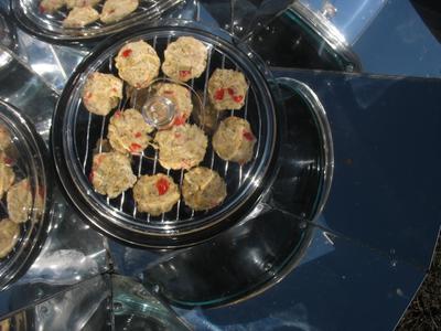 Solar Cooker Flat Bread with tomatoes and basil