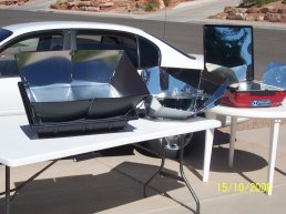 Solar box cooker, solar panel cooker